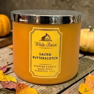 🧡WHITE BARN🧡Salted Butterscotch 3-Wick Candle/NWT